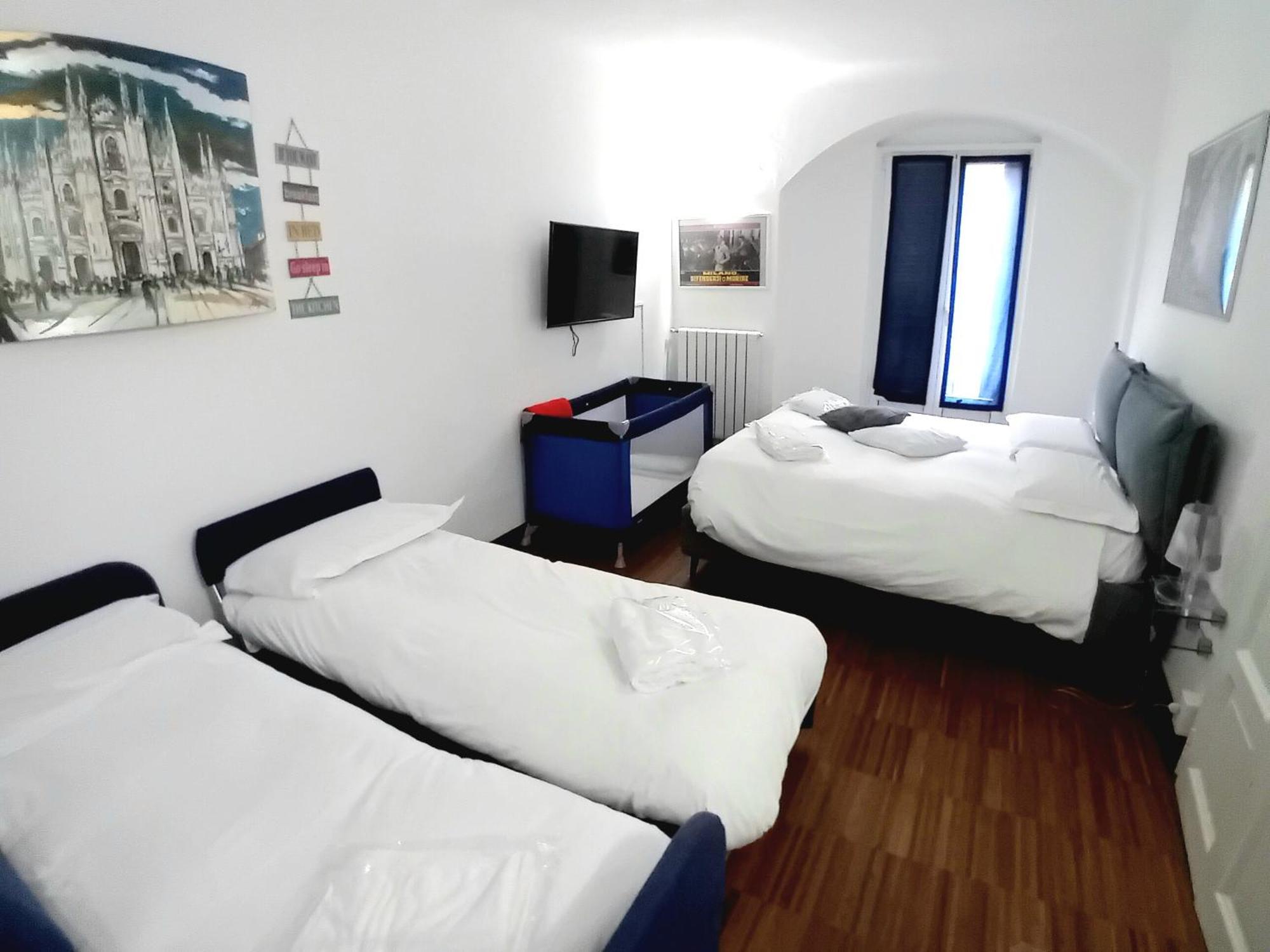 Room Inn Милано Екстериор снимка