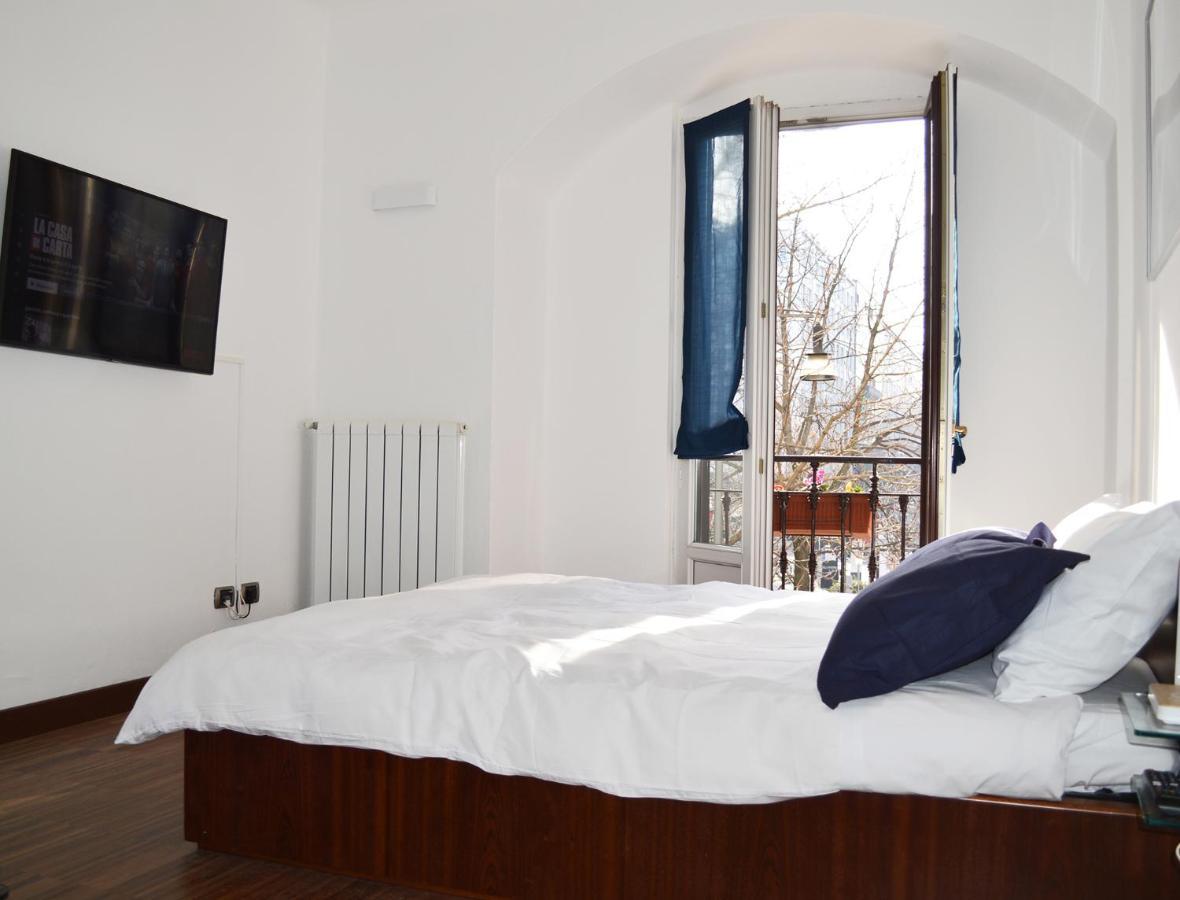 Room Inn Милано Екстериор снимка
